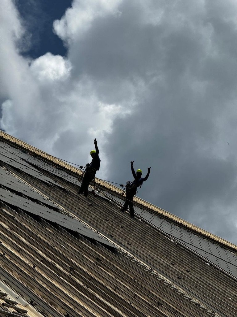 Cordistes ICNT — démantèlement toiture forte pente